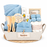 Cesta regalo para bebé niño con ropa, accesorios y productos de cuidado personalizables