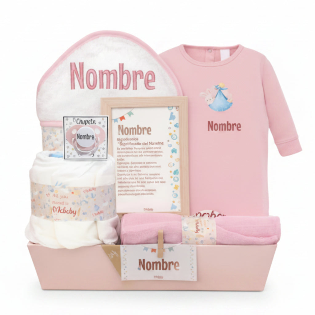Cesta regalo personalizada para niña con ropa, chupete y accesorios de bebé